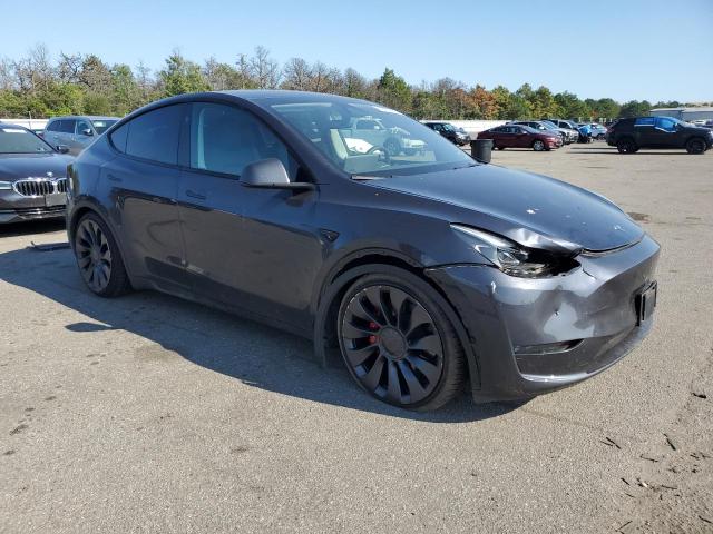 2024 TESLA MODEL Y 7SAYGDEFXRA263288