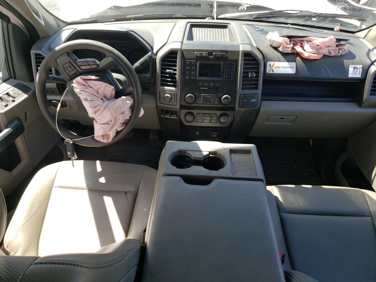 FORD F-550 SUPER DUTY