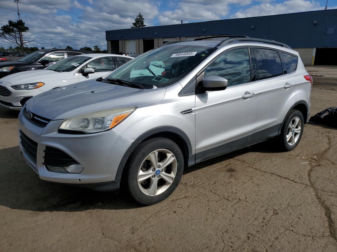 FORD ESCAPE SE