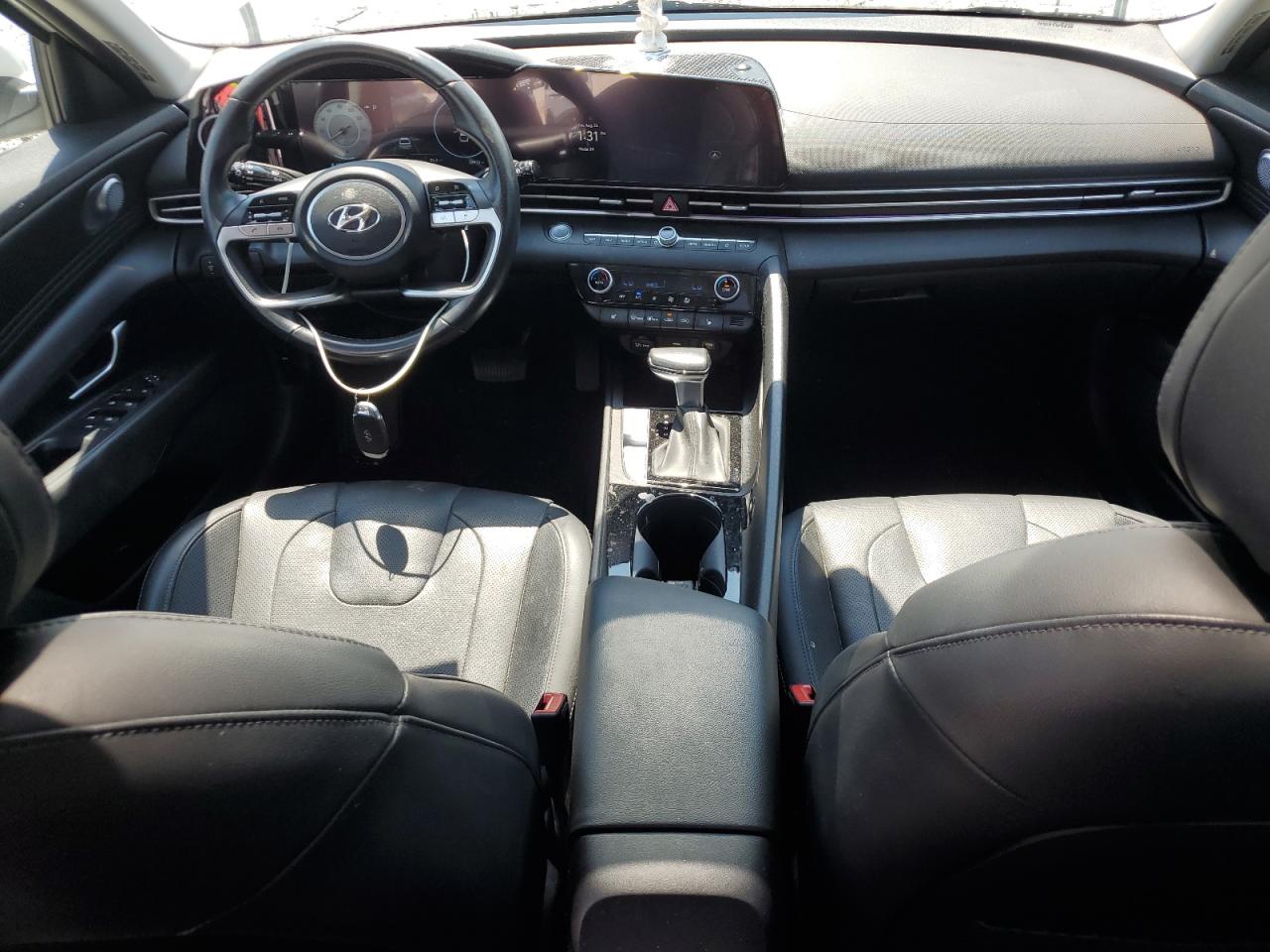 HYUNDAI ELANTRA LIMITED