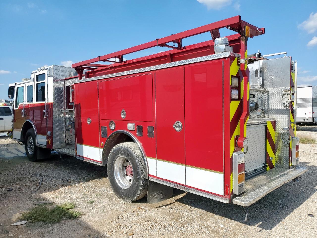 Lot #3232151562 2010 PIERCE MFG. INC. PIERCE