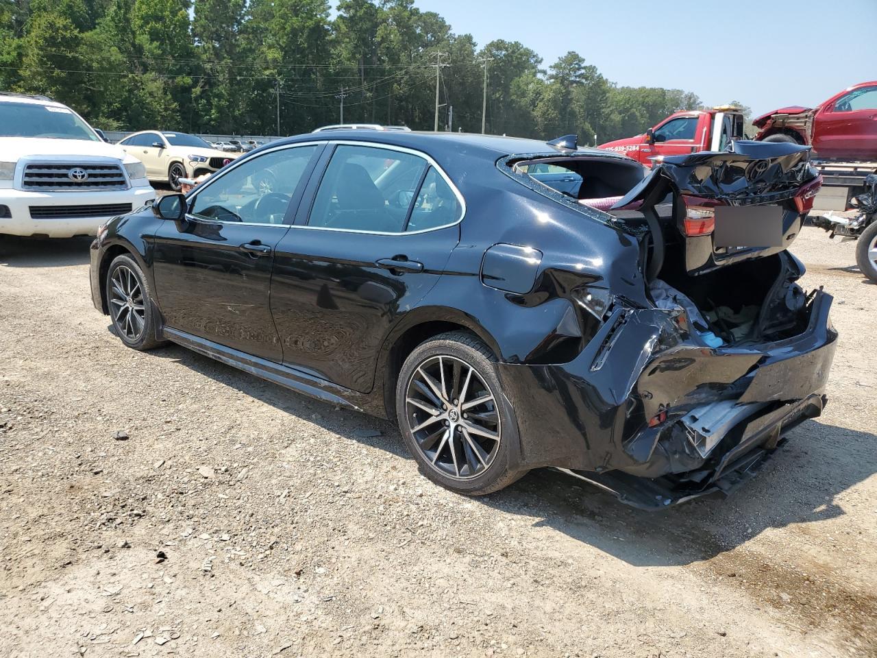 TOYOTA CAMRY SE NIGHT SHADE