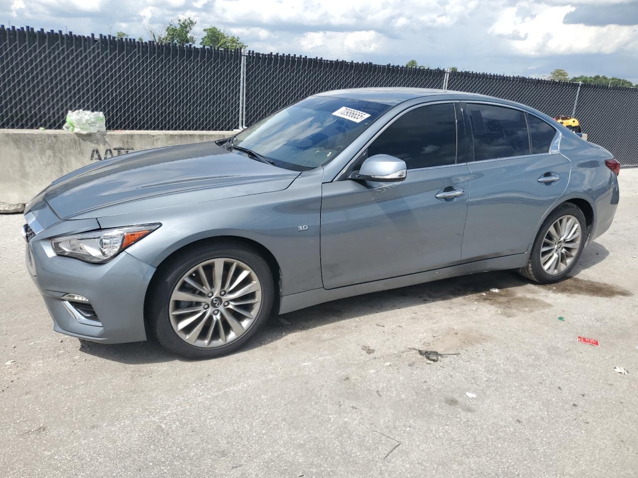 INFINITI Q50 PURE
