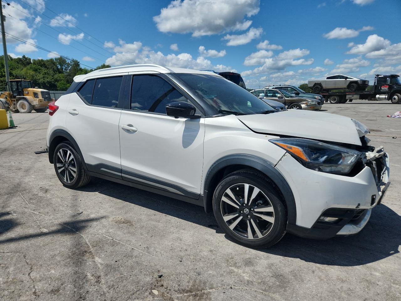 NISSAN KICKS SR
