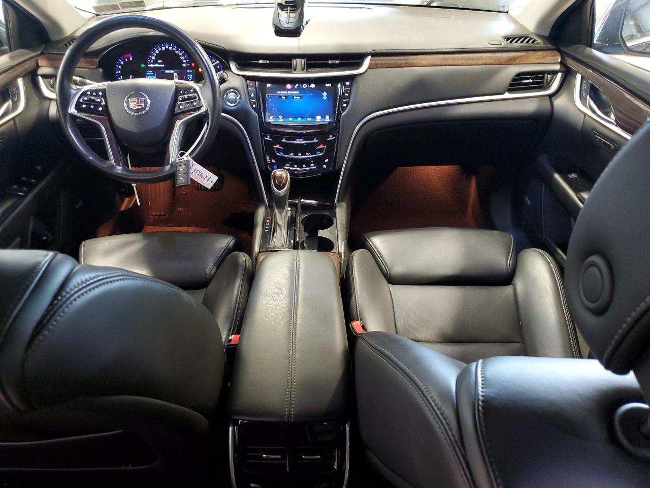 CADILLAC XTS LUXURY COLLECTION