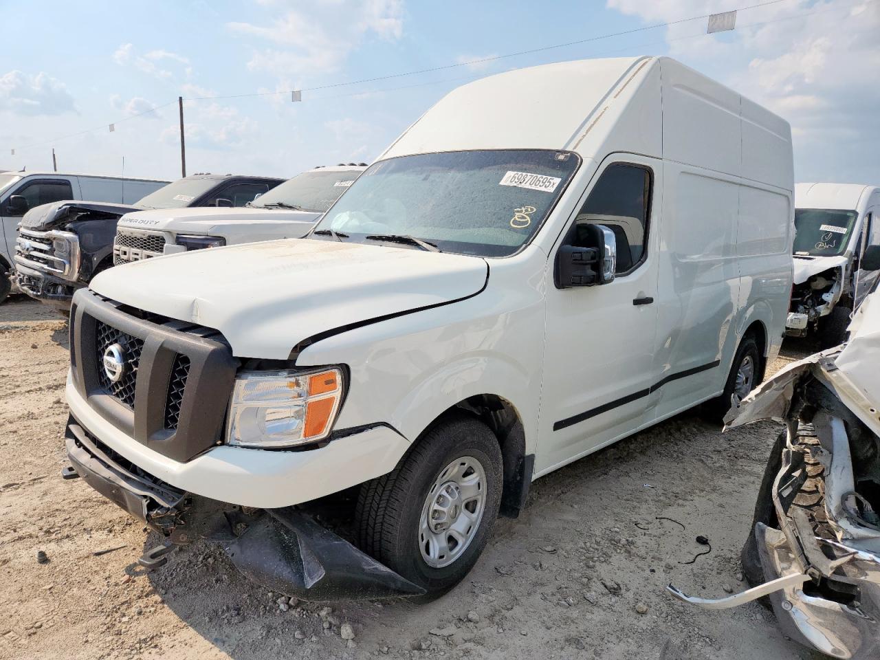NISSAN NV2500 2500 S