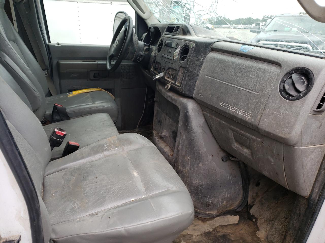 FORD ECONOLINE E350 SUPER DUTY CUTAWAY VAN