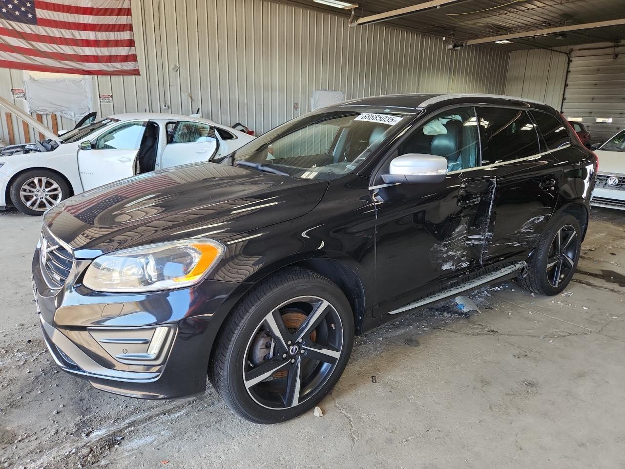 VOLVO XC60 T6 R-DESIGN PLATINUM