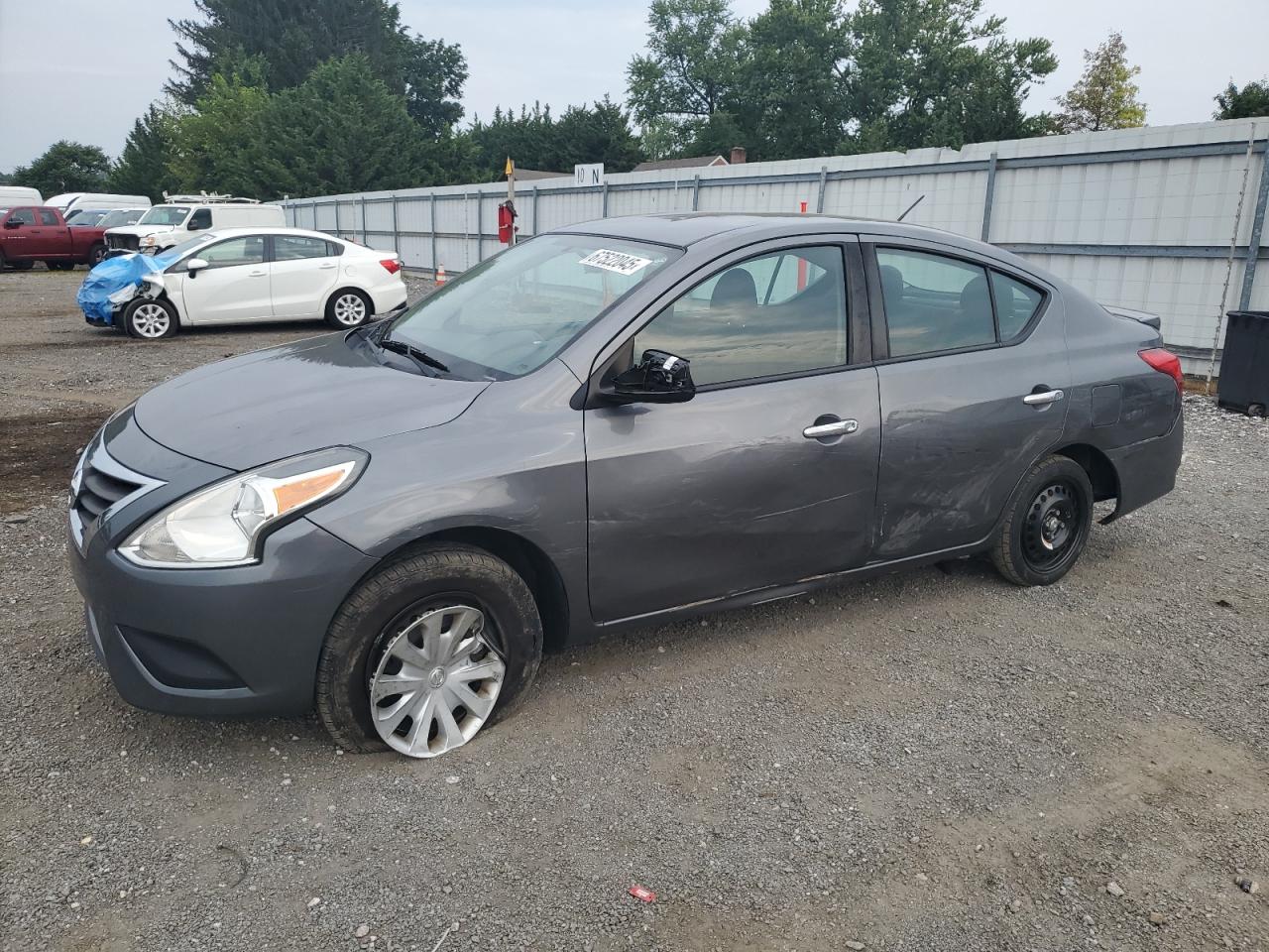 NISSAN VERSA S