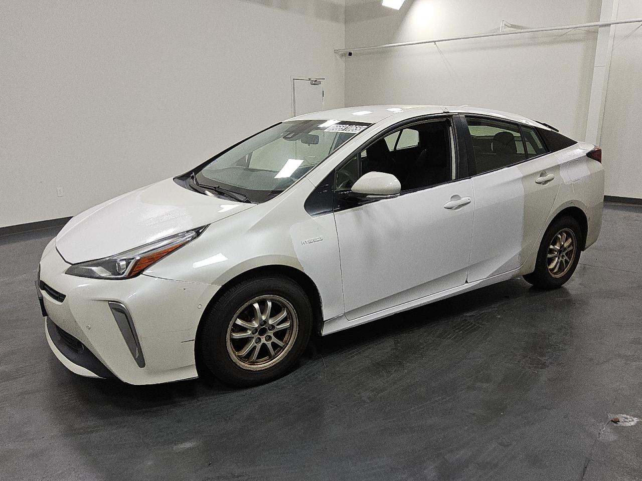 TOYOTA PRIUS LE