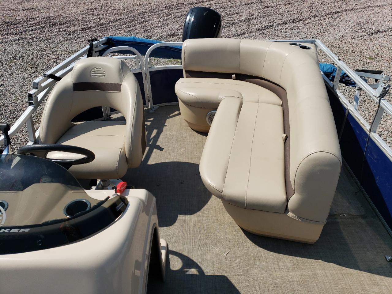 Lot #3221605316 2018 SUN TRACKER 20 PARTY BARGE