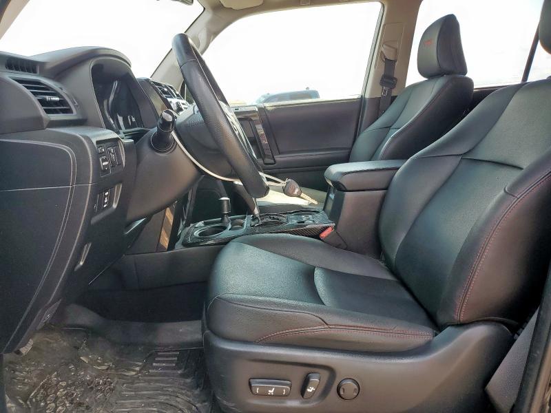 2019 TOYOTA 4RUNNER SR - JTEBU5JR2K5629705