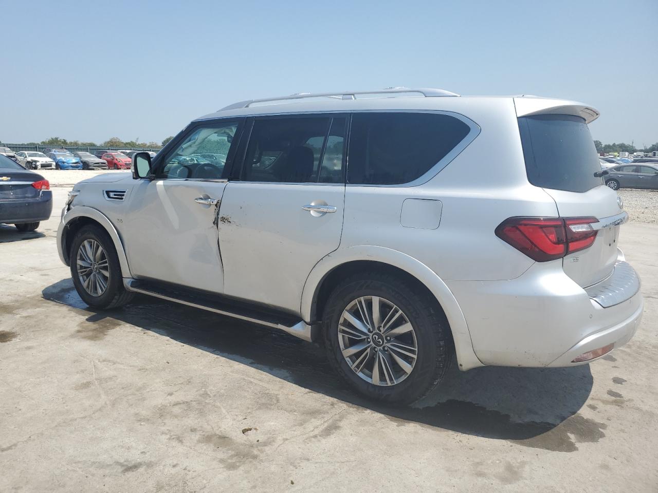 INFINITI QX80 LUXE