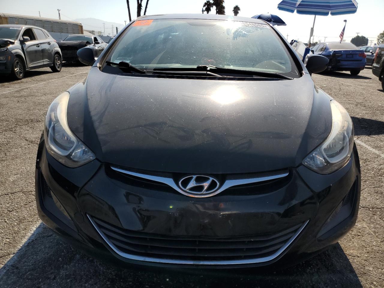 HYUNDAI ELANTRA SE