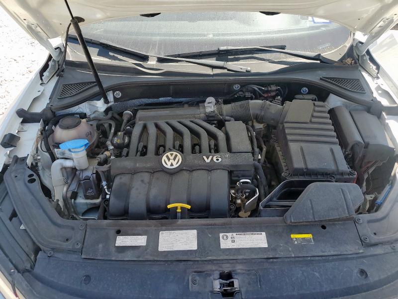 2018 VOLKSWAGEN PASSAT GT 1VWJM7A30JC034883