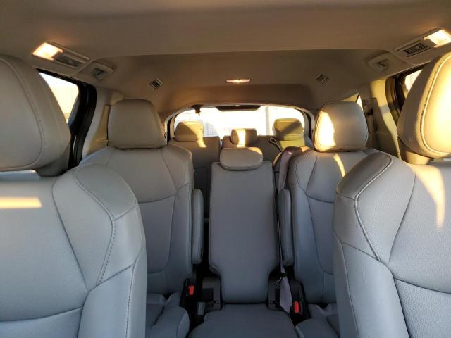 2023 TOYOTA SIENNA XLE 5TDYRKEC4PS155438