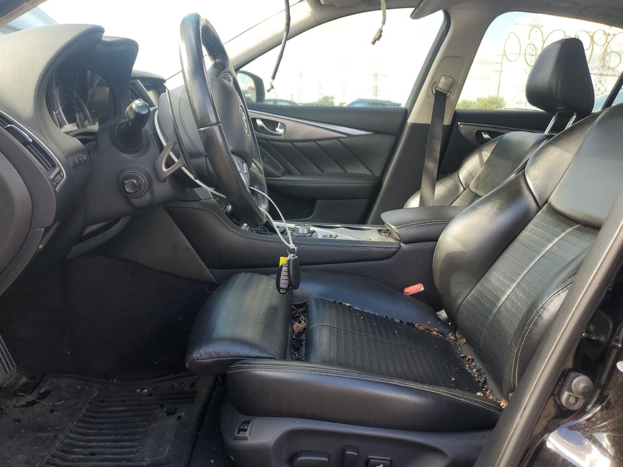 INFINITI Q50 RED SPORT 400