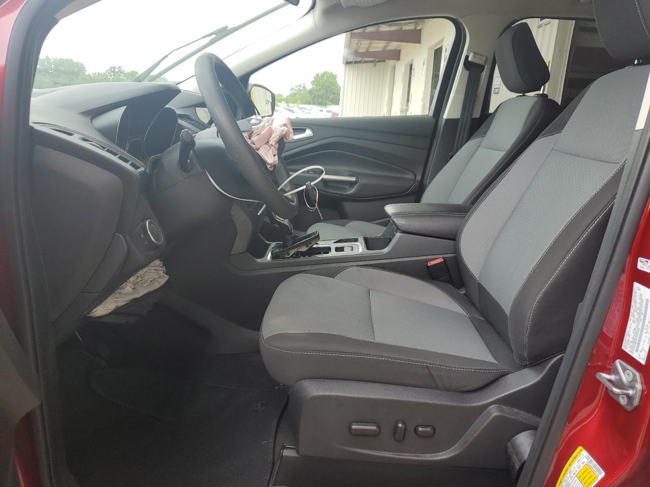 FORD ESCAPE SE