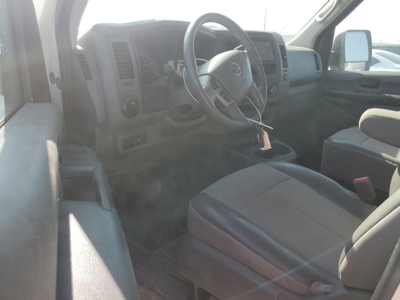 NISSAN NV2500 2500 S