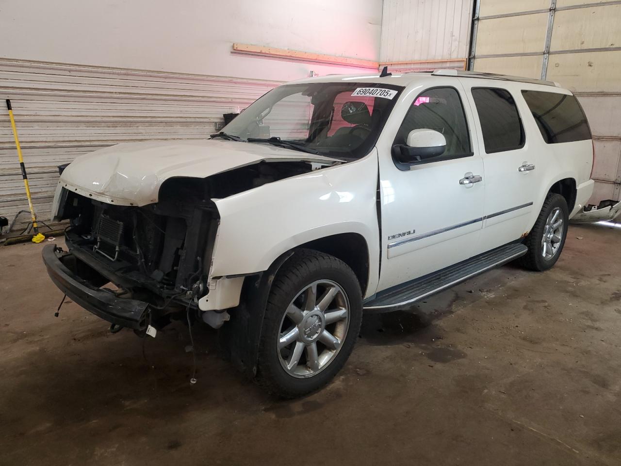 GMC YUKON DENALI