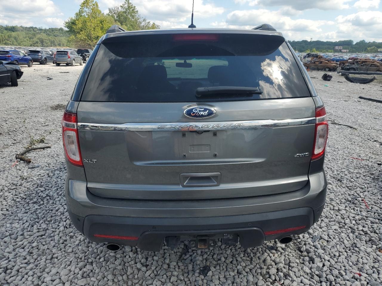 FORD EXPLORER XLT