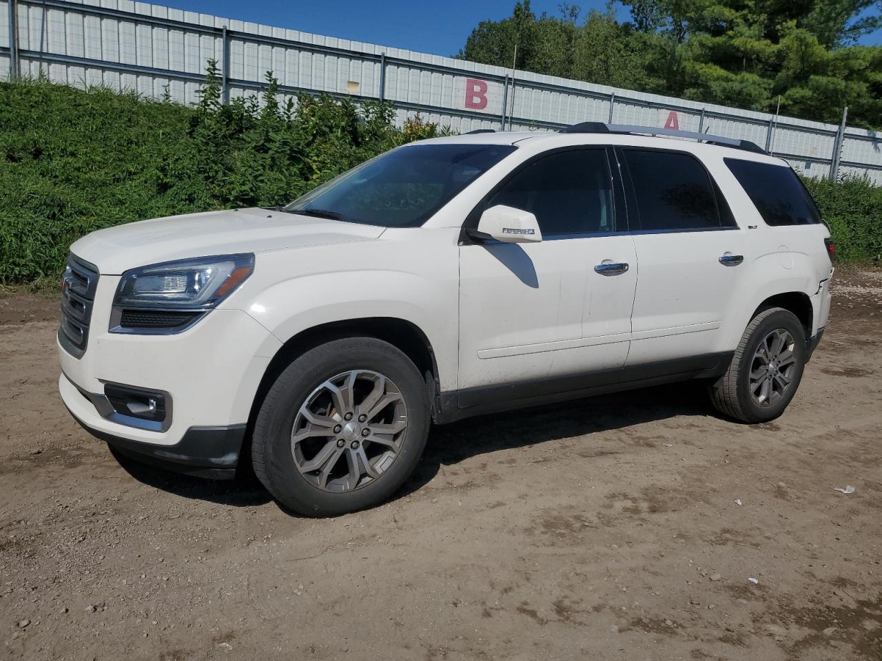 GMC ACADIA SLT-1