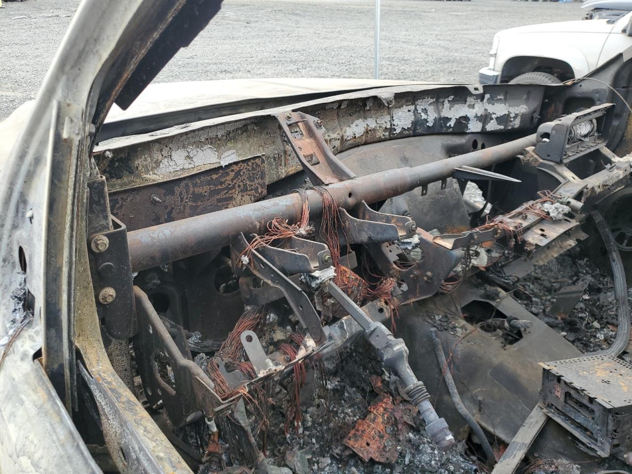 Lot #3318940921 2002 FORD F550 SUPER