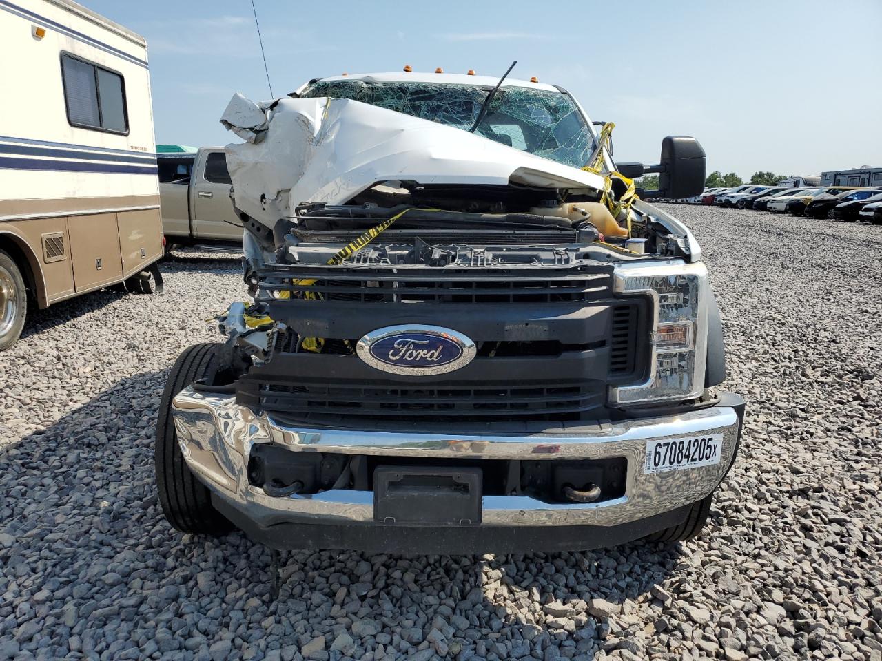 FORD F-550 SUPER DUTY