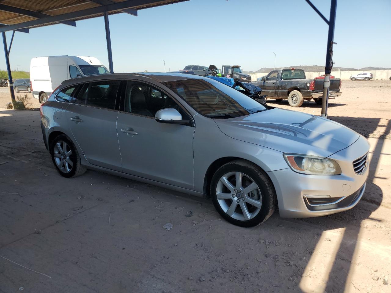 VOLVO V60 T5 PREMIER