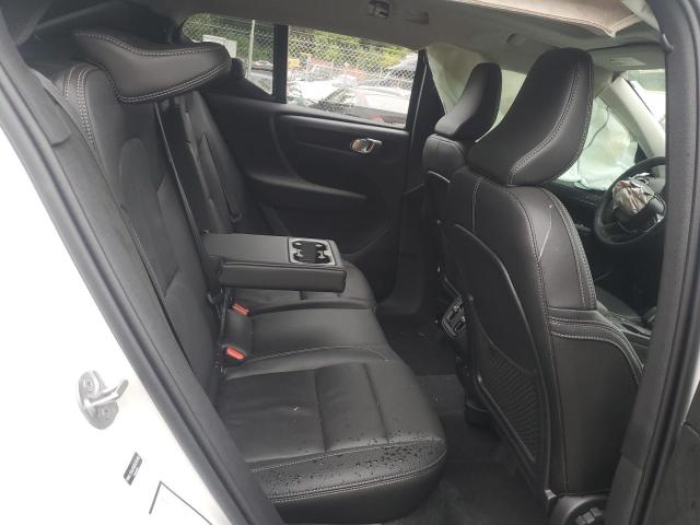 2025 VOLVO XC40 CORE YV4L12UJ2S2575195