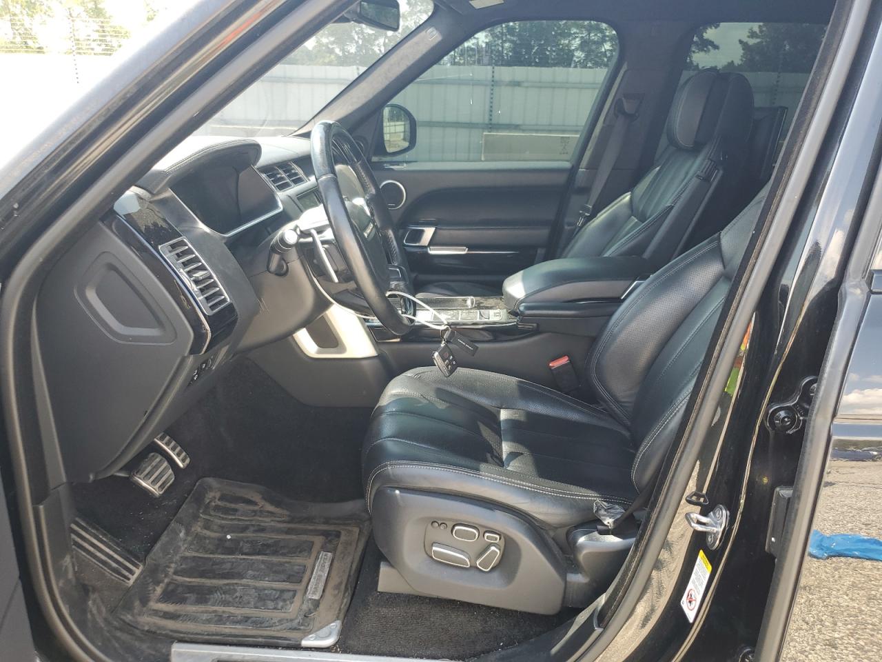 LAND ROVER RANGE ROVER AUTOBIOGRAPHY