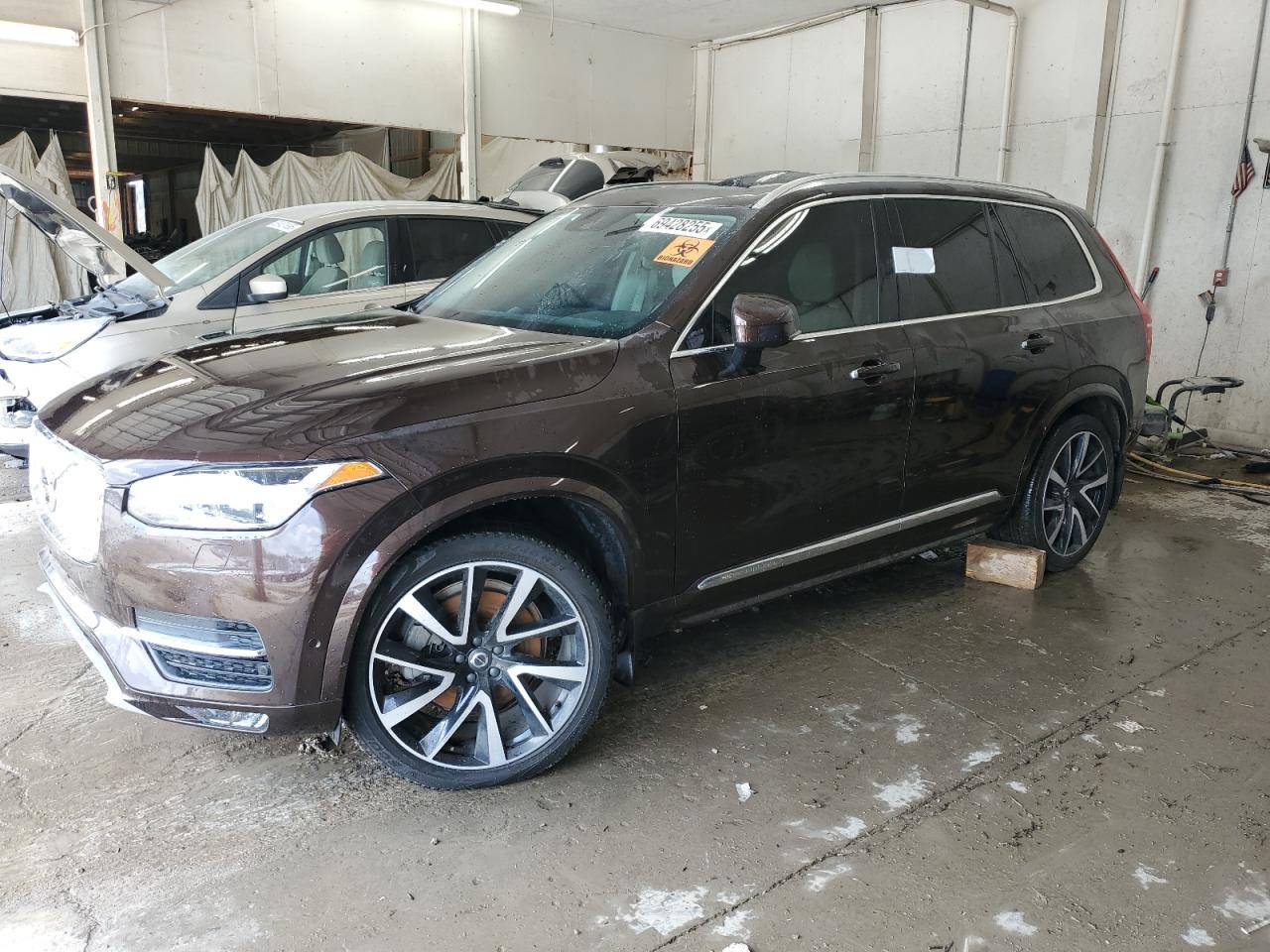VOLVO XC90 T6