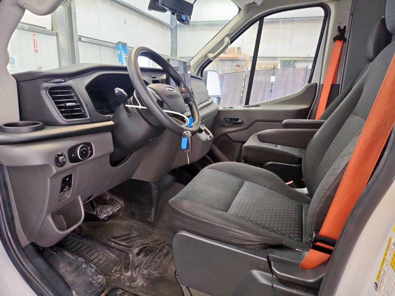 FORD E-TRANSIT T-350