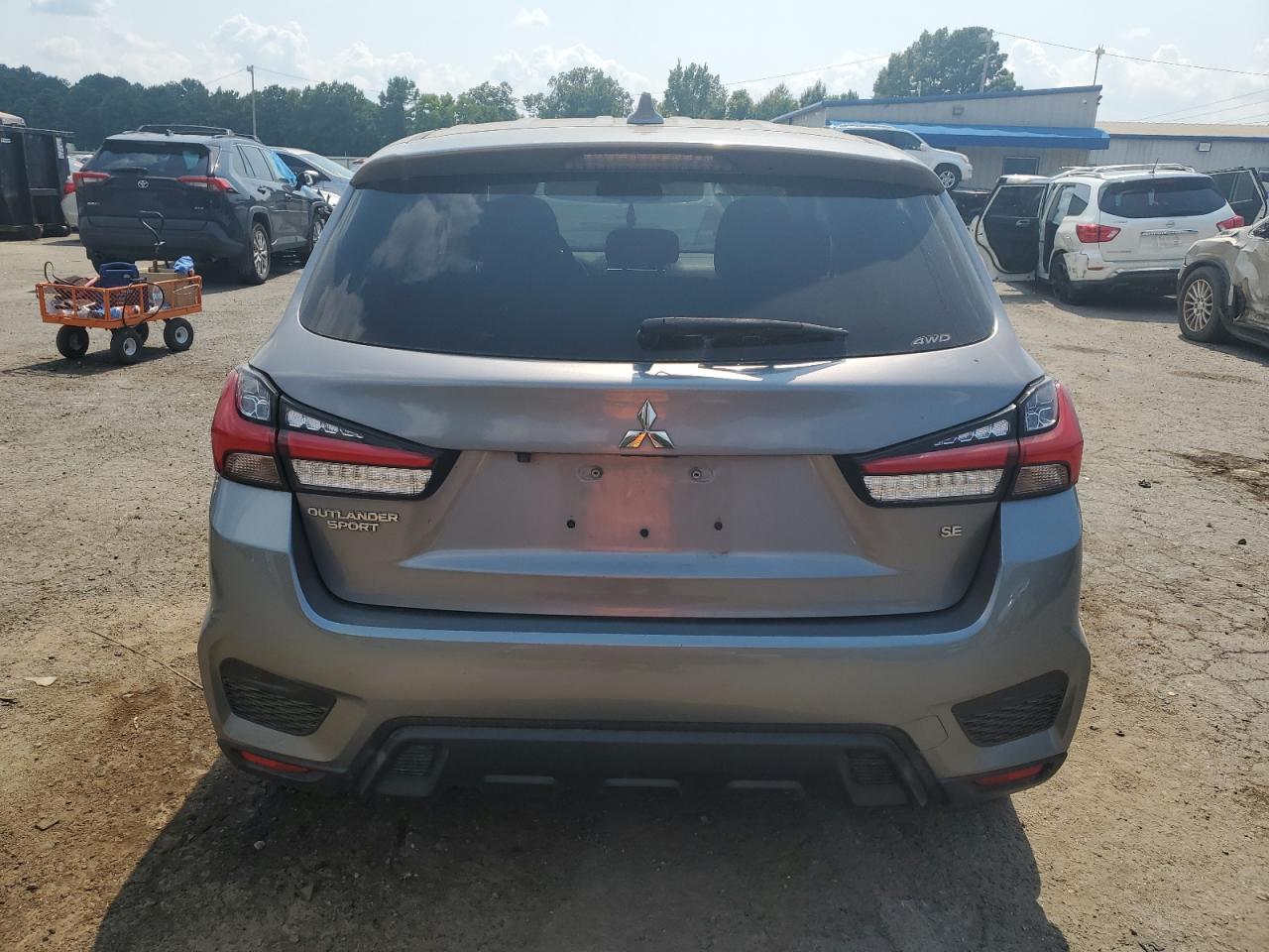 MITSUBISHI OUTLANDER ES