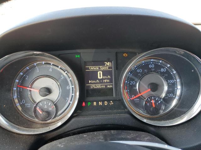 2015 CHRYSLER TOWN & COU 2C4RC1BG1FR621017