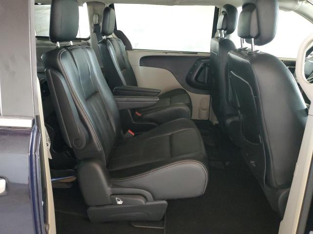 2015 CHRYSLER TOWN & COU 2C4RC1CG2FR529493
