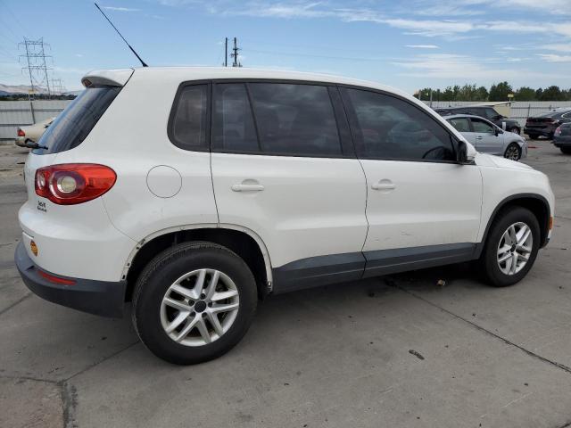 VOLKSWAGEN TIGUAN S 2011 white  gas WVGBV7AX4BW550179 photo #4