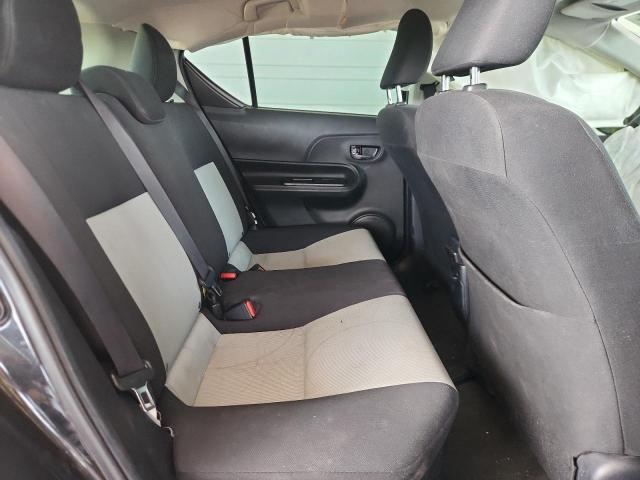 2016 TOYOTA PRIUS C JTDKDTB39G1120924