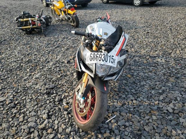 2016 APRILIA RSV4 RF ZD4RKUB08GS000465