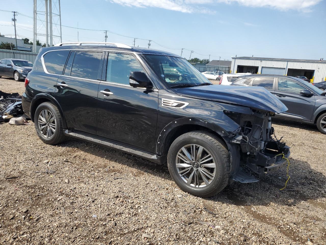 INFINITI QX80 LUXE