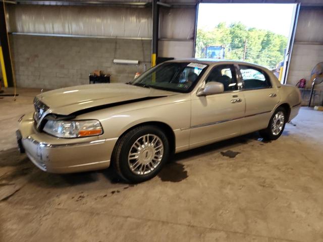 LINCOLN TOWN CAR S