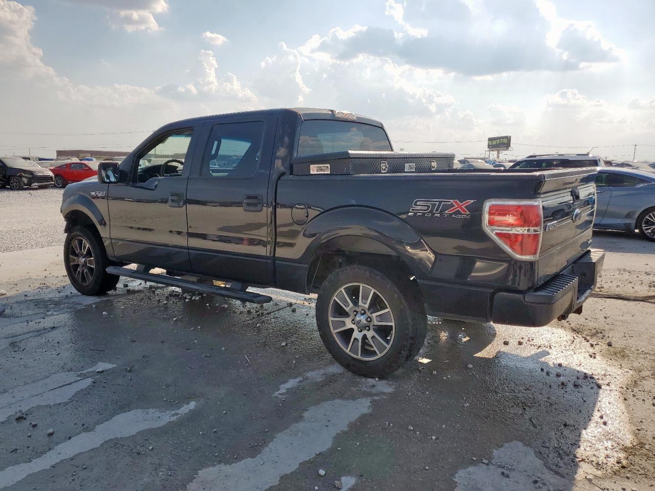 FORD F-150 SUPERCREW