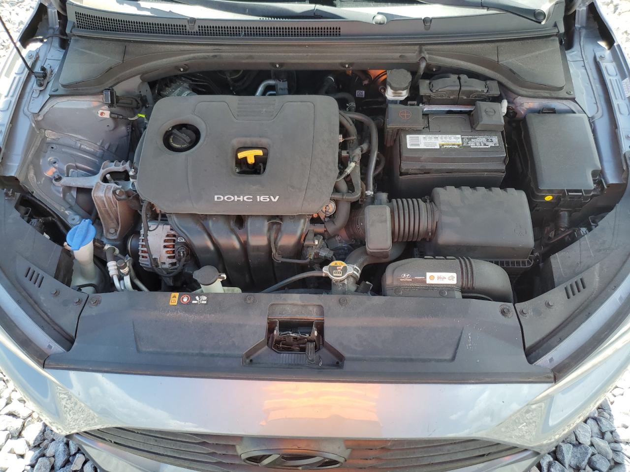 HYUNDAI VELOSTER BASE