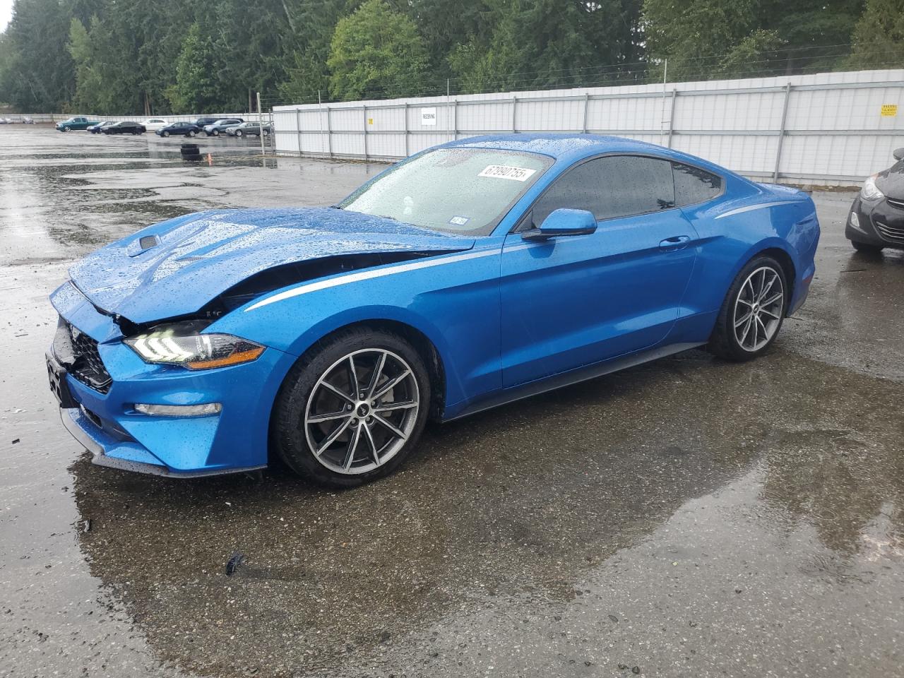 FORD MUSTANG