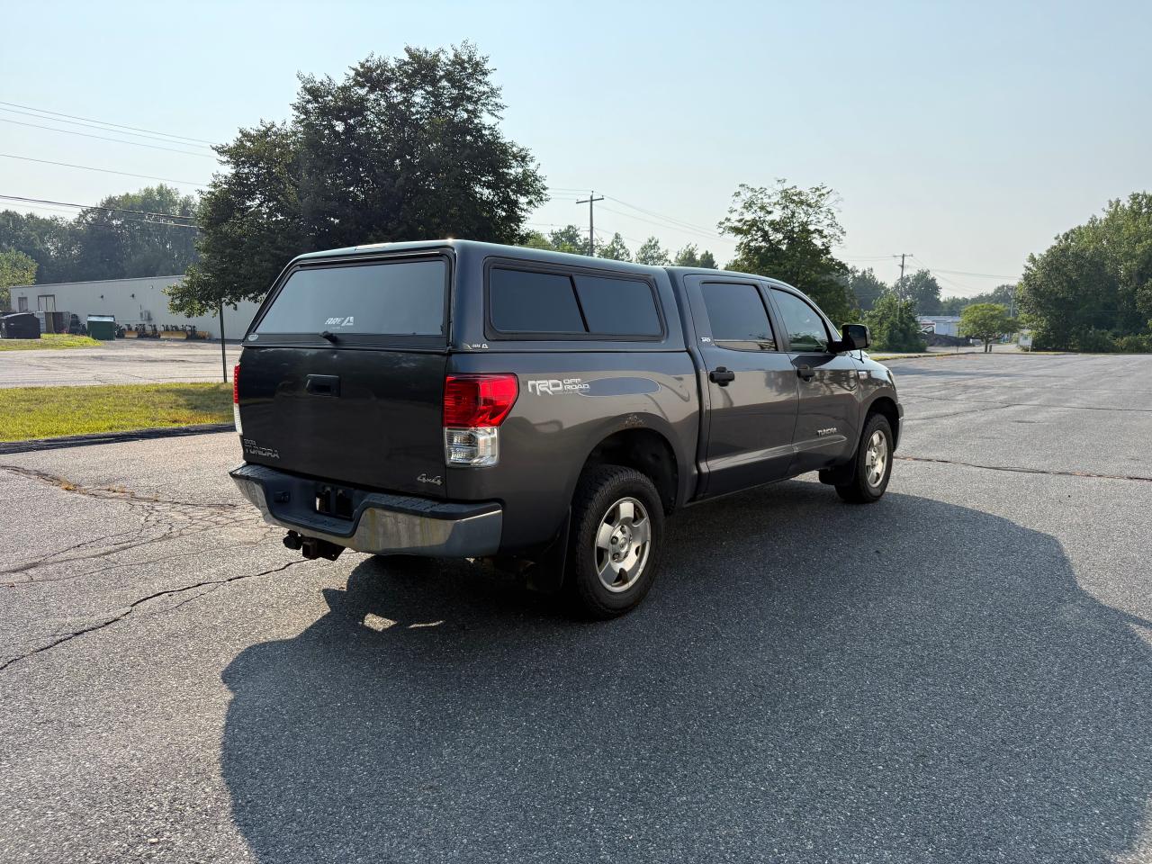 TOYOTA TUNDRA CREWMAX SR5