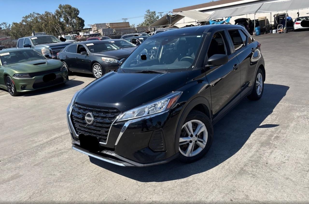 NISSAN KICKS S