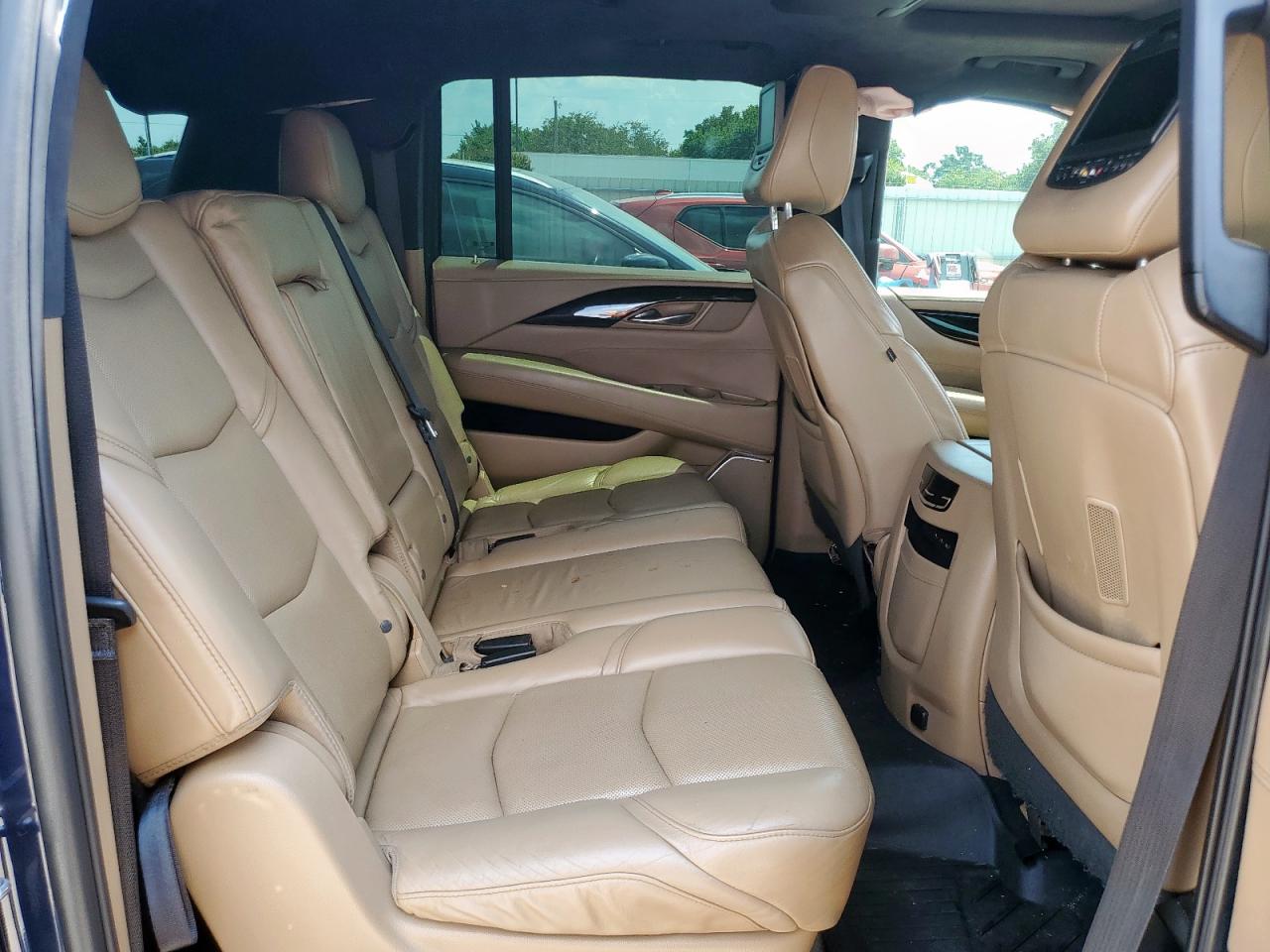 CADILLAC ESCALADE ESV PLATINUM