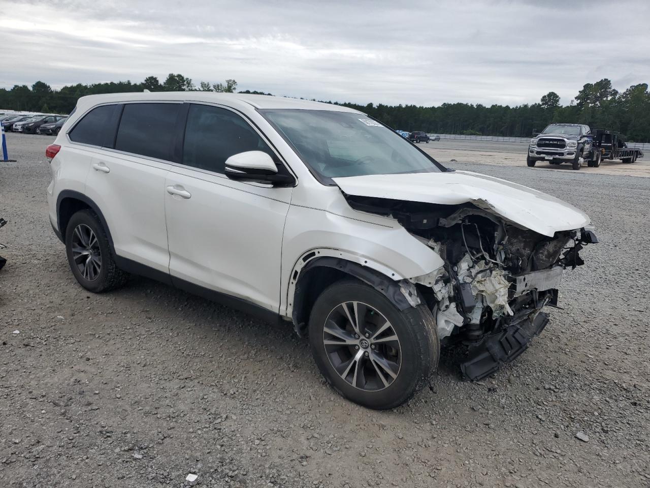 TOYOTA HIGHLANDER LE