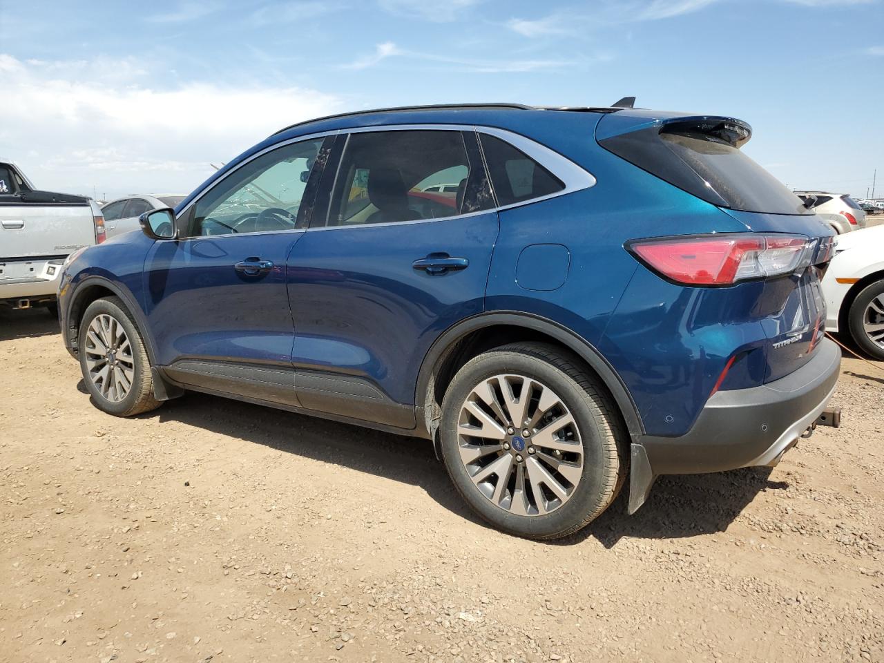 FORD ESCAPE TITANIUM