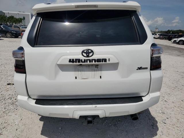 2022 TOYOTA 4RUNNER SR JTEFU5JR5N5275135